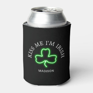 Enfriador De Latas Bésame soy el Shamrock verde irlandés personaliz