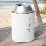 Enfriador De Latas Black White Modern Script Girly Monograma Nombre<br><div class="desc">Refrigeradores de bebidas de Bachillerato o Bachillerato de Estilo Sencillo y Negro. Estos Bodas,  duchas nupciales o Refrigeradores de bebidas de la fiesta de cumpleaños pueden ser personalizados para incluir su nombre de pila. Póngase en contacto con el diseñador para obtener elementos coincidentes personalizados.</div>