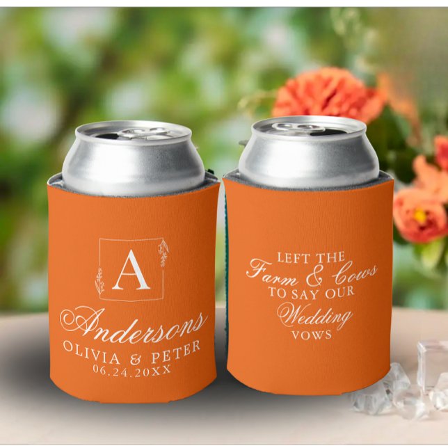 Enfriador De Latas Boda moderno Naranja de apellido de pareja Refrige (Modern Personalized wedding couple name date can cooler )