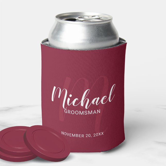 Enfriador De Latas Borgoña Rojo Moderno Script Personalizado Groomsme (Subido por el creador)