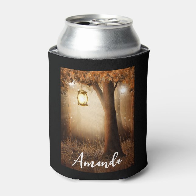 Enfriador De Latas Bosque mágico con luces de hadas (Lata Anverso)