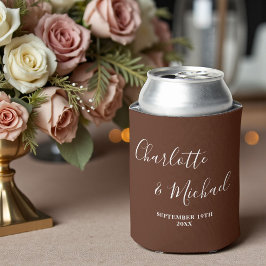 Enfriador De Latas Brown Script Minimalist Wedding