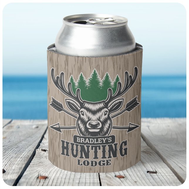 Enfriador De Latas Deer Elk Hunter ADD NAME Bow Hunting Lodge Cabin (Subido por el creador)