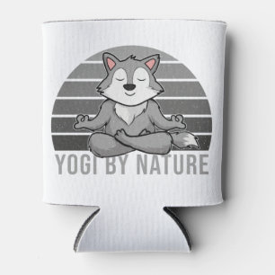 Enfriador De Latas El gracioso lobo lindo que hace yoga.