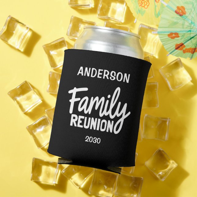 Enfriador De Latas Family Reunion Fun Script Personalized Name (Verano in situ)