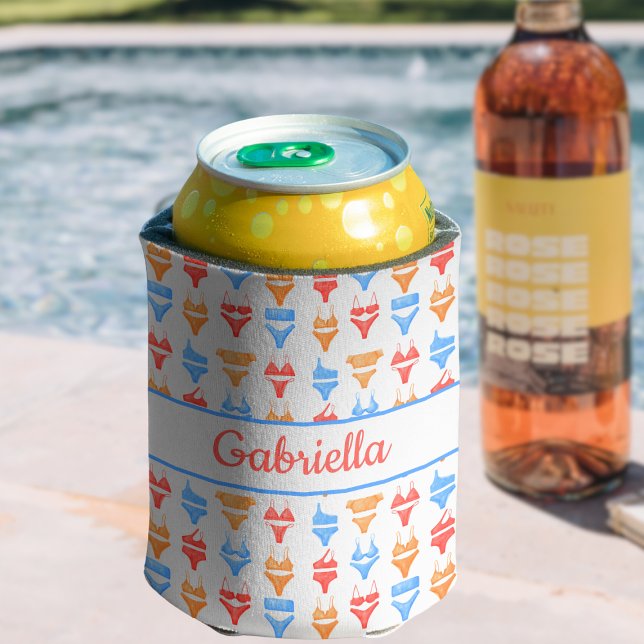 Enfriador De Latas Fiesta de piscina de playa Nombre personalizado Ba (Custom Bachelorette Can Cooler - Personalized Beach Party Favor with Colorful Bikini Pattern!)