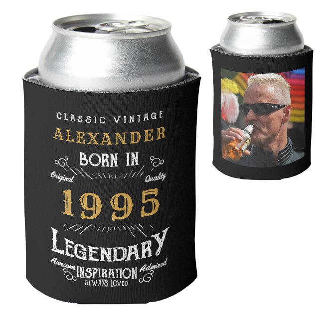 Enfriador De Latas Foto personalizada del año 30 de cumpleaños (Personalized 30th birthday can cooler with custom name, year and photo template.)