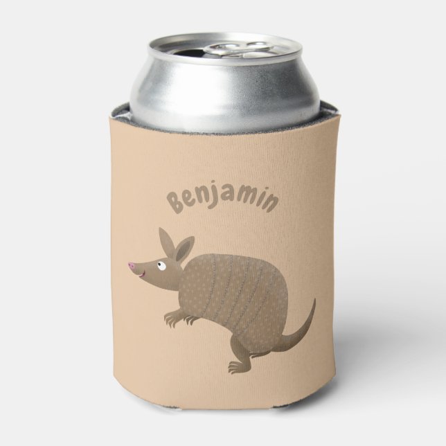 Enfriador De Latas Funny armadillo feliz personalizado ilustracion (Lata Anverso)