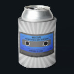 Enfriador De Latas Funny Cassette Tape Birthday Party<br><div class="desc">¡Este divertido y retro refrigerador de bebidas de cintas de audio es la adición perfecta a la fiesta de cumpleaños de cualquier hombre!</div>