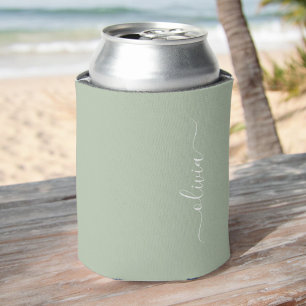 Enfriador De Latas Green Sage Modern Script Girly Monograma Nombre