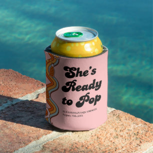 Enfriador De Latas Groovy Ella Está Lista para Sacudir el Polvo Rosa 