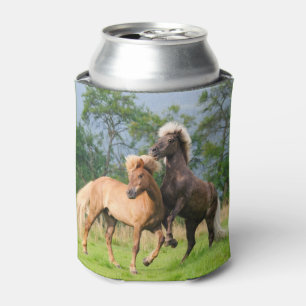 Enfriador De Latas Jugando divertidos caballos islandeses - Divertido