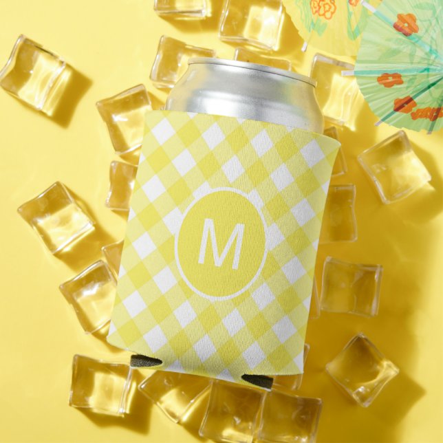 Enfriador De Latas Light Yellow Classic Gingham Pattern Monogram (Verano in situ)