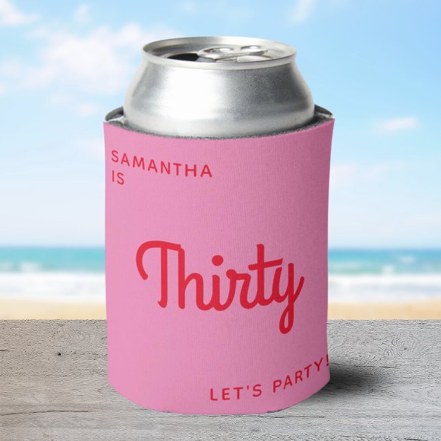 Enfriador De Latas Modern Retro Fun Bright Personalizado 30 cumpleaño (personalised 30th birthday party drink cooler in a colorful bright retro font in pink and red)