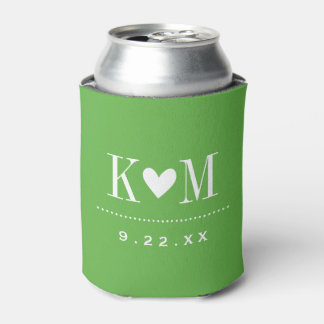 Enfriador De Latas Monograma de Boda verde moderno