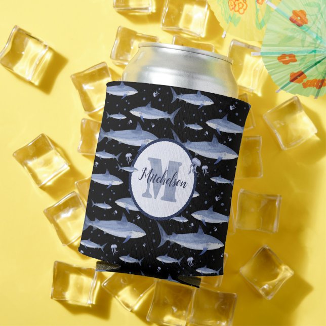 Enfriador De Latas Monograma de tiburón color azul y negro 🦈 (Verano in situ)
