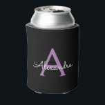 Enfriador De Latas Morado Black Script Girly Monograma Nombre<br><div class="desc">Refrigeradores de bebidas de Bachillerato o Bachillerato de Estilo Sencillo Negro y Morado. Estos Bodas,  duchas nupciales o Refrigeradores de bebidas de la fiesta de cumpleaños pueden ser personalizados para incluir su nombre de pila. Póngase en contacto con el diseñador para obtener elementos coincidentes personalizados.</div>