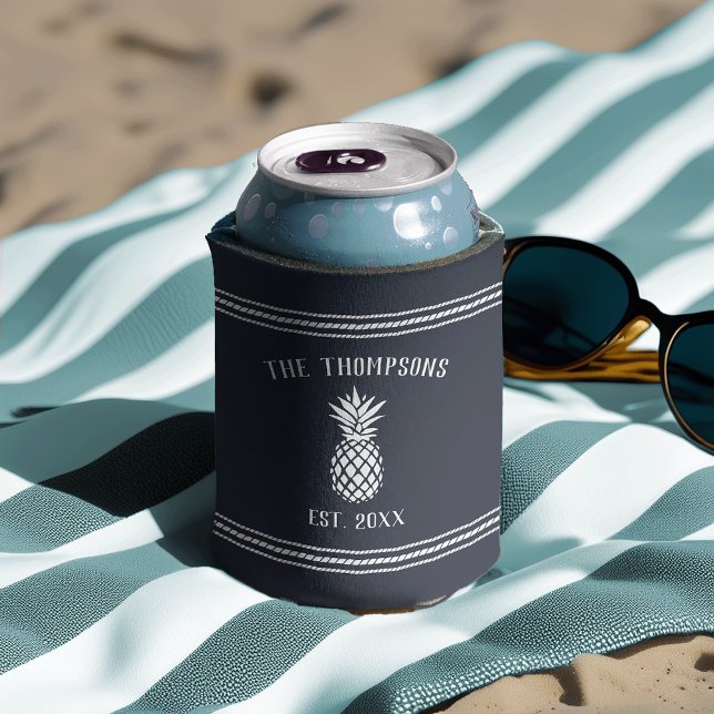 Enfriador De Latas Nombre de familia personalizada Rustic Pineapple (Subido por el creador)