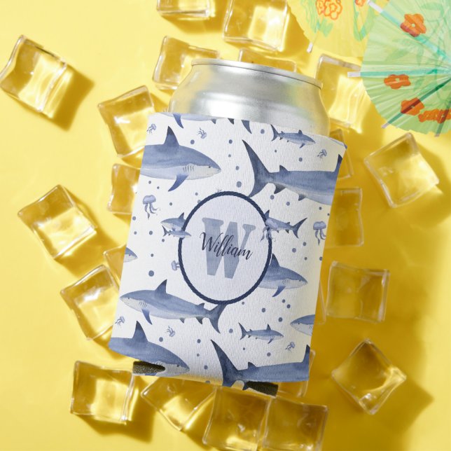 Enfriador De Latas Nombre 🦈 patrón tiburón + Monograma acuarela (Verano in situ)