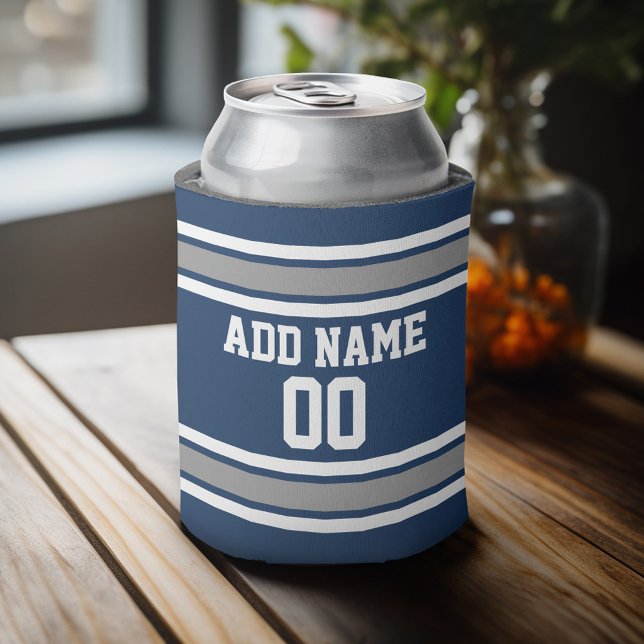 Enfriador De Latas Nombre personalizado de Jersey para Deportes Azule (Personalized Can Cooler - add a name and custom text to this sports jersey design)