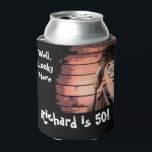 Enfriador De Latas Over the Hill Funny Southern Redneck Birthday<br><div class="desc">Qué regalo tan divertido para el pelirrojo de tu vida que cumple 50 años. Puedes personalizar la edad a lo que quieras. Este es un regalo gracioso que tu esposo, amigo o compañero de trabajo disfrutarán. Si necesitas ayuda para personalizarlo, contáctame. Gracias por buscar y todos tienen un gran día,...</div>