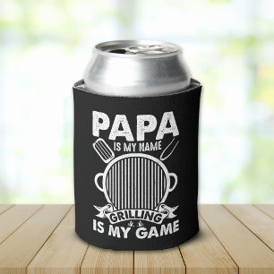 Enfriador De Latas Papa Is My Name, Grilling Is My Game BBQ-Loving 
