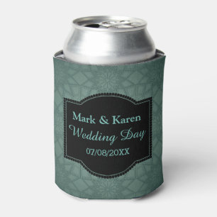 Enfriador De Latas Patrón geométrico verde elegante con texto persona