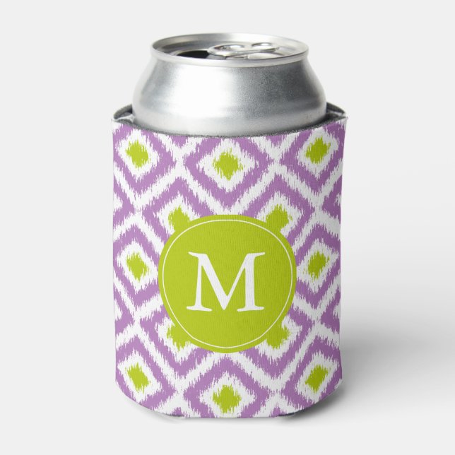 Enfriador De Latas Patrón Monogramado De Ikat Púrpura Diamonds (Lata Anverso)