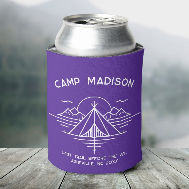 Enfriador De Latas Personalizado Camp Bachelorette Party favorece el  (A can covered in a purple cooler featuring "Camp Madison" and a line graphic of mountains and a tent)