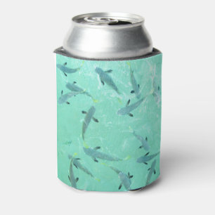 Enfriador De Latas Pescado de Fiyi nadando en aguas azules claras