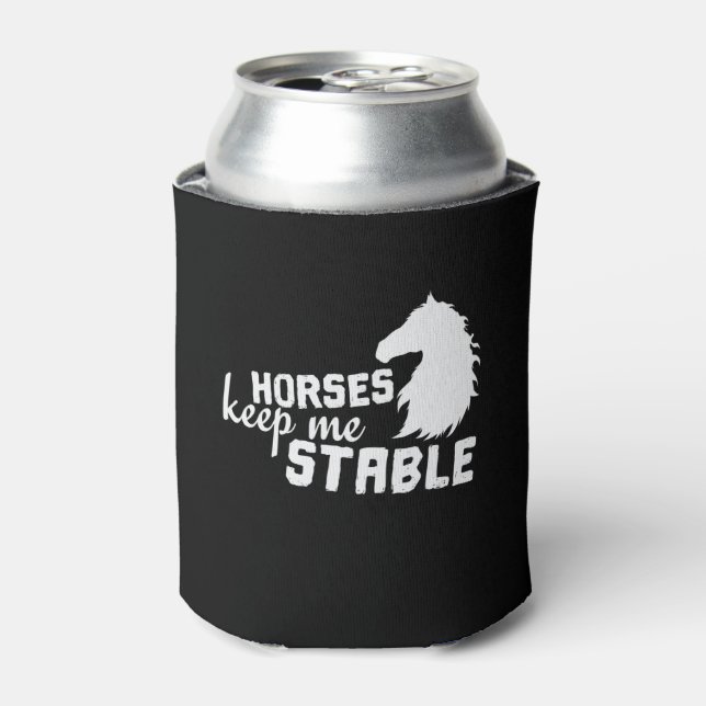 Enfriador De Latas Pferd "Horses Keep Me Stable" (Lata Anverso)