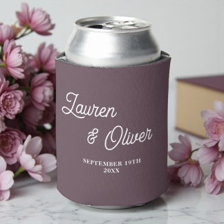 Enfriador De Latas Purple Taupe Script Minimalist Wedding