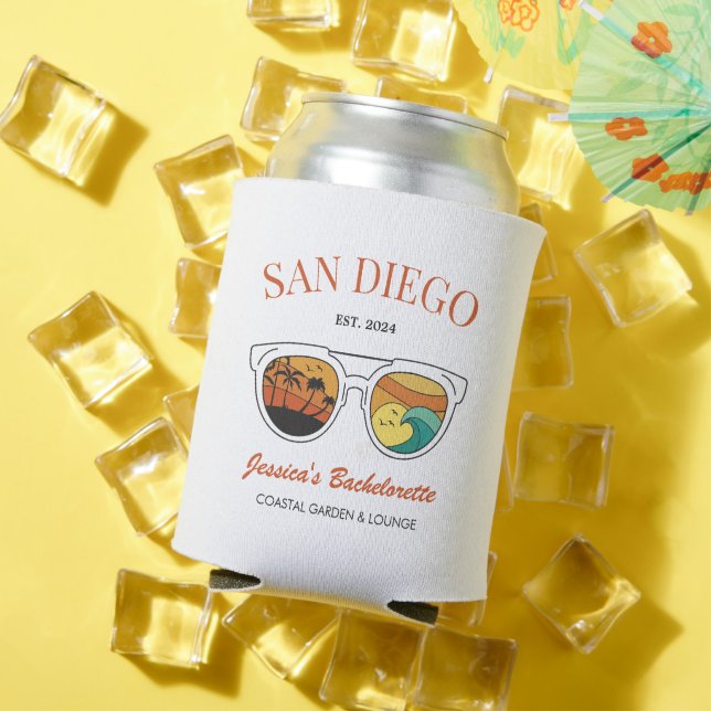 Enfriador De Latas Retro Beach Bachelorette Personalizado Bridesmaid  (Verano in situ)