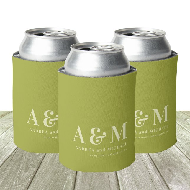 Enfriador De Latas Retro Green & Ivory Monogram Wedding Can Cooler (Subido por el creador)