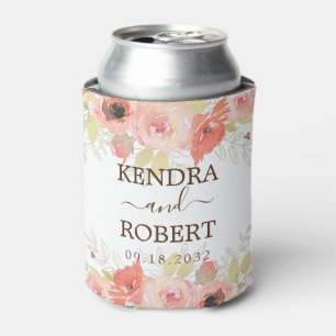 Enfriador De Latas Rosa de coral rosado y Boda floral con hojas de or