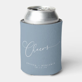 Enfriador De Latas Saludos Minimalistas Dusty Blue Script Custom Wedd