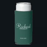 Enfriador De Latas Slim Refrigerador de bebidas Groomsman personalizado co<br><div class="desc">Regalos personalizados de Groomsman con el nombre personalizado del groomsman en un estilo de letra blanco moderno con el título y la fecha boda en un estilo de letra sans serif moderno con fondo verde esmeralda. También perfecto para el mejor hombre, padre de la novia, dama de honor, madre de...</div>
