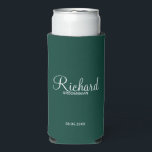 Enfriador De Latas Slim Refrigerador de bebidas Groomsman personalizado co<br><div class="desc">Regalos personalizados de Groomsman con el nombre personalizado del groomsman en un estilo de letra blanco moderno con el título y la fecha boda en un estilo de letra sans serif moderno con fondo verde esmeralda. También perfecto para el mejor hombre, padre de la novia, dama de honor, madre de...</div>