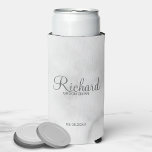 Enfriador De Latas Slim Refrigerador de bebidas Groomsman personalizado co<br><div class="desc">Regalos Groomsman personalizados con el nombre personalizado del groomsman en estilo de letra gris moderno con el título y la fecha boda en el estilo de letra sans serif moderno sobre fondo de mármol blanco. También perfecto para el mejor hombre, padre de la novia, dama de honor, madre de la...</div>