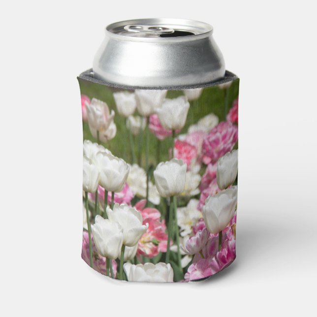 Enfriador De Latas Tulipanes blancos y rosas brillantes en un día sol (Reverso de la lata)