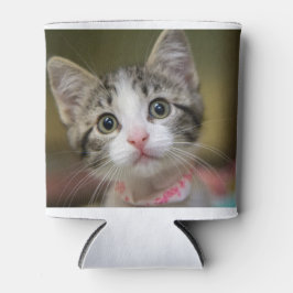 Enfriador De Latas Un lindo gatito con ojos verdes