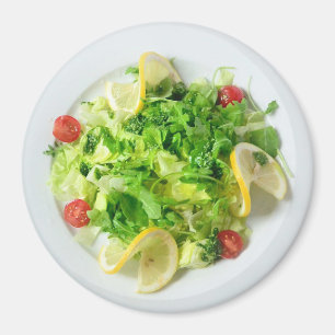 Ensalada con los limones y el imán del