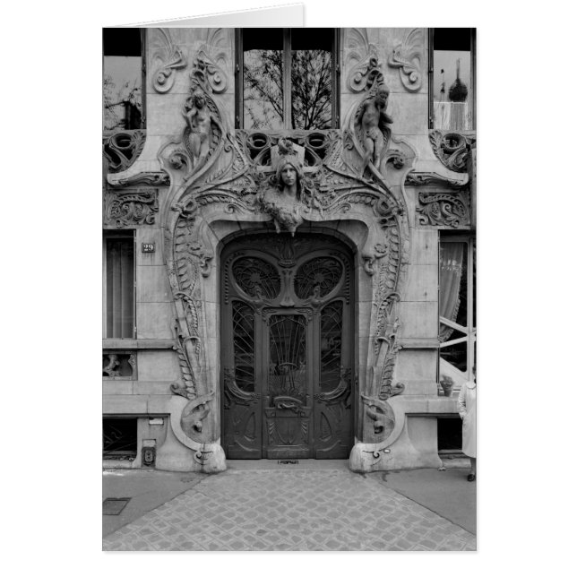 Entrada a los apartamentos 2 (Frente)