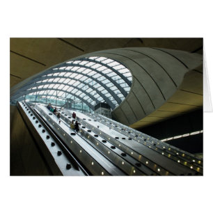 Entrada principal a la estación de Canary Wharf