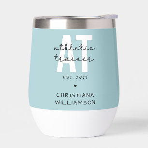 Entrenador atlético personalizado en entrenamiento