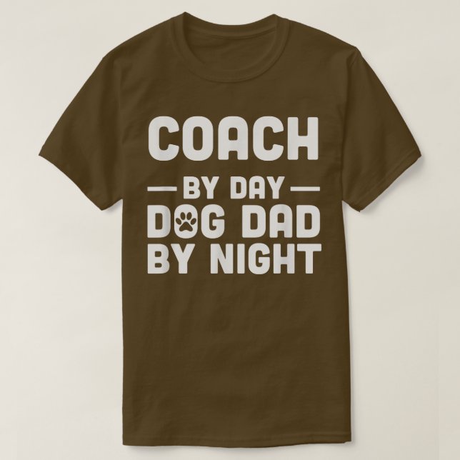 Entrenador Por Día Perro Papá Por Camiseta Nocturn (Diseño del anverso)
