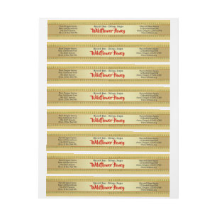 Envoltura dorada de flores silvestres alrededor de