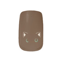 Diseño de uñas de gato marrón curioso