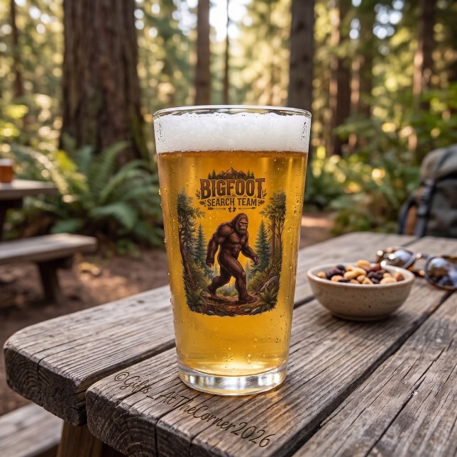 Equipo de búsqueda de Bigfoot Sasquatch para sende (Subido por el creador)