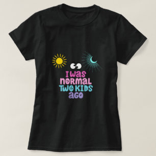 Era normal hace dos niños en la camiseta